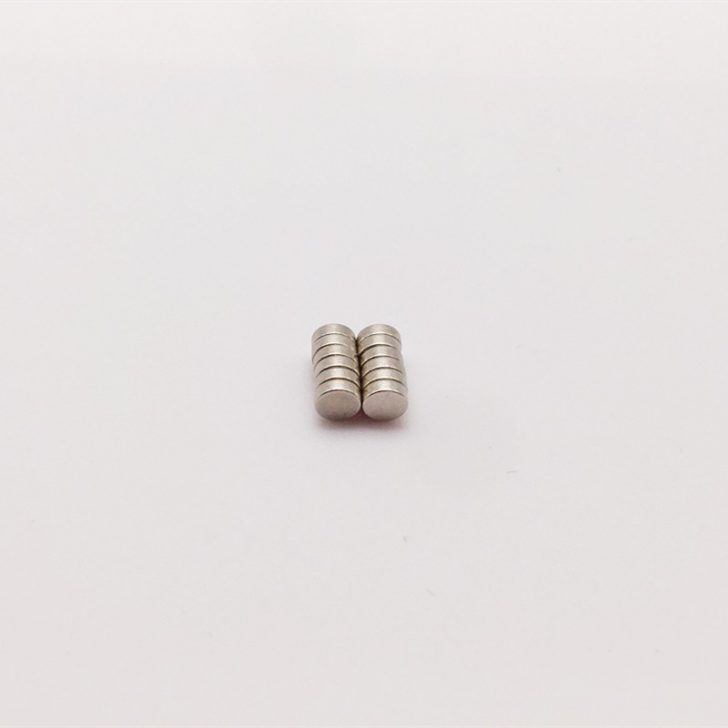 A32 釹鐵硼圓形磁鐵N35 D6*1